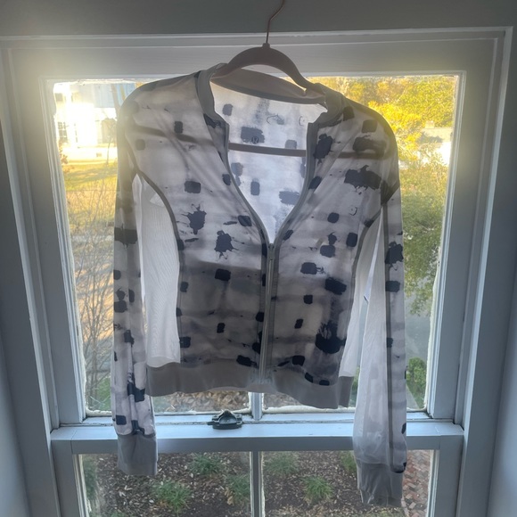 Women Lululemon Noir Jacket II Ghost Weave White black/White size 6 - Picture 10 of 10